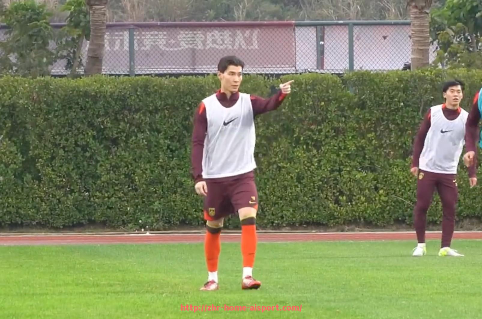 爱体育-德甲球队开箱视频：德甲球队开箱新品或比赛装备的精彩视频